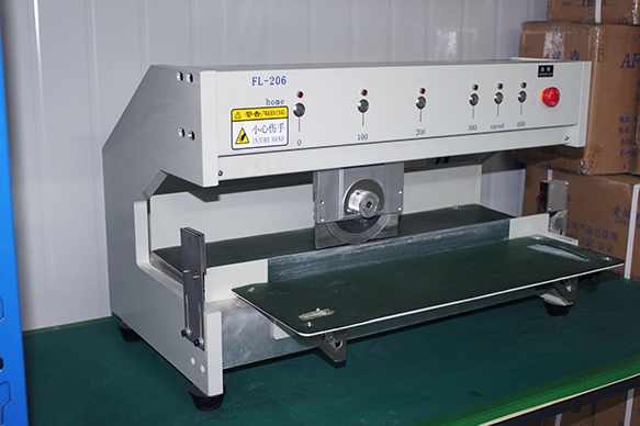 波峰焊车间设备