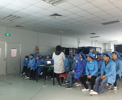 梧集电子人员培训